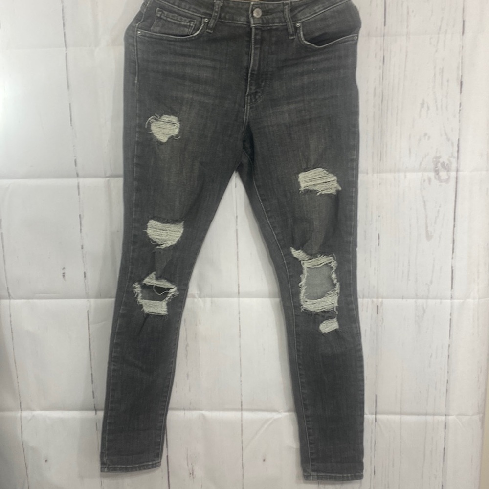 94. Levis 721 black jeans, size 28